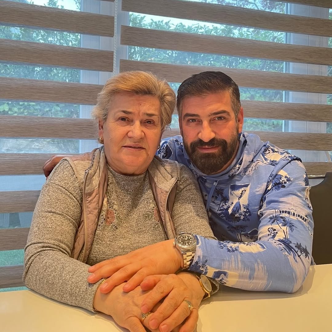 Vdes nëna e Medës, lajmin e ndan Lulja me foto prekëse,  dhe ja çka shënoi…