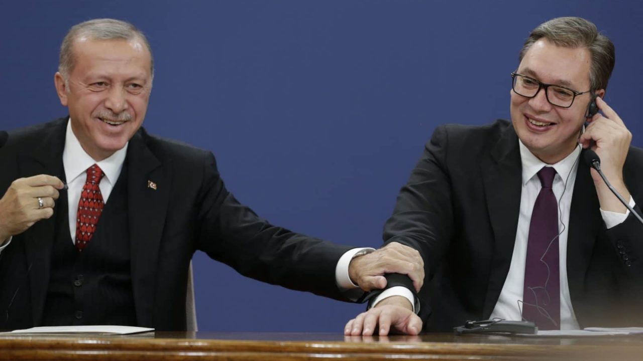 Erdogan tradhëton shqiptarët? Ja cfarë biznesi po bën me Serbinë…