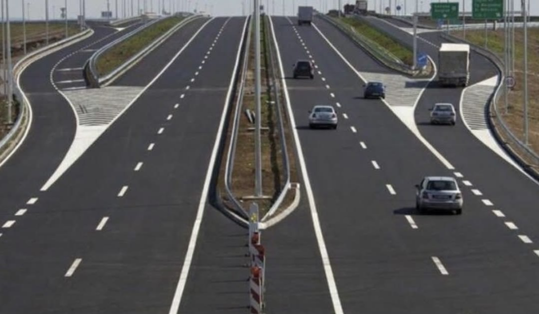 Autostrada në 150 km/orë/ Vendimi i ri rrit kufirin e shpejtësisë, ja vendi i parë që arrin këtë nivel