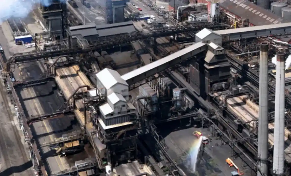 E rëndë/ Shpërthim tragjik në fabrikë, raportohen dy të vd*kur dhe dhjetë të plagosur