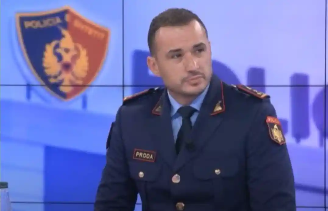 Shpëtoi tre të plagosurit e Aksidentit në Fier! Policit i ndodh e pa pritura SOT!