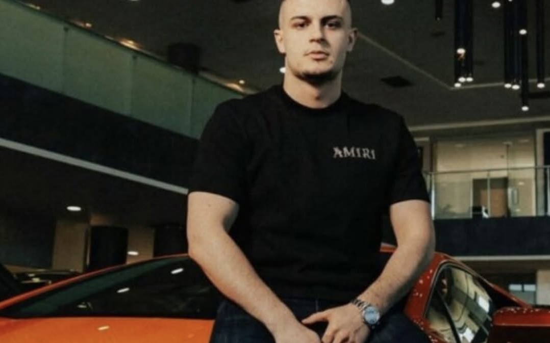 Pas lajmit tragjik për vëllain e Gjestit, Don Xhoni merr një vendim të papritur