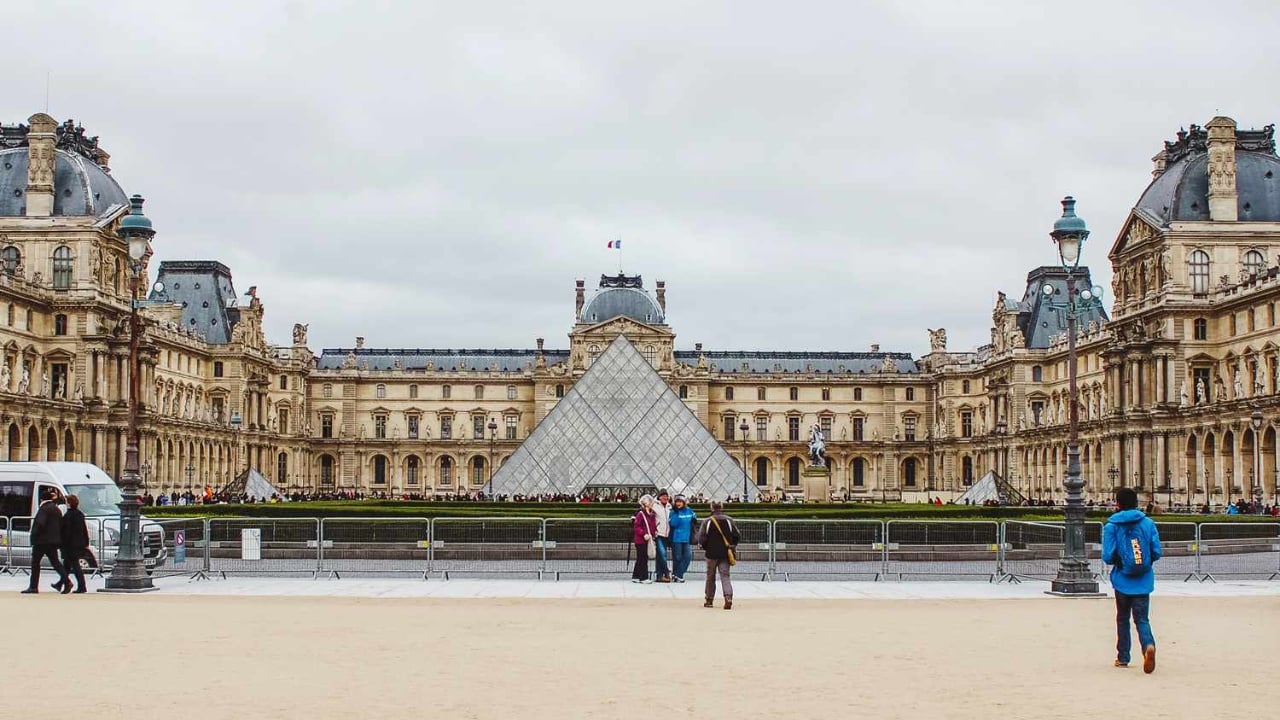 Vjedhja në muzeun e Luvrit, Njëri prej tyre shqiptar?!