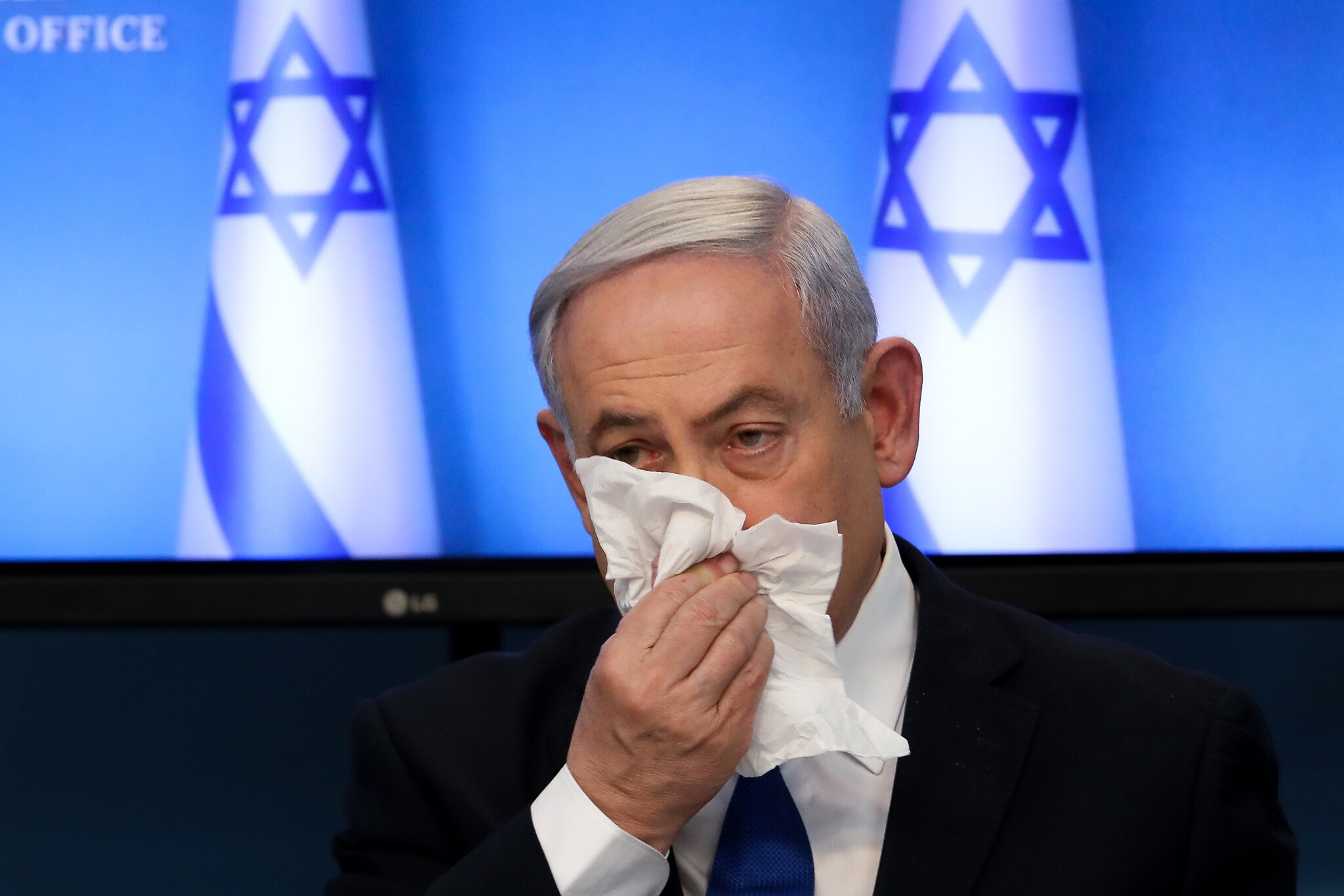 Lajm i zi: Kryeministri i Izraelit Benjamin Netanyahu helmohet, dhe më pastaj..