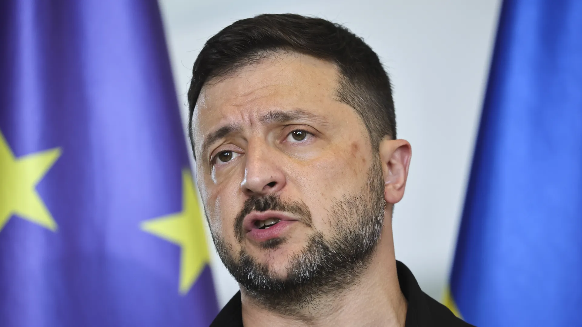 Zelensky trondit Europën: Rusia po përgatitet për Luf’tën e Tretë Botërore?!
