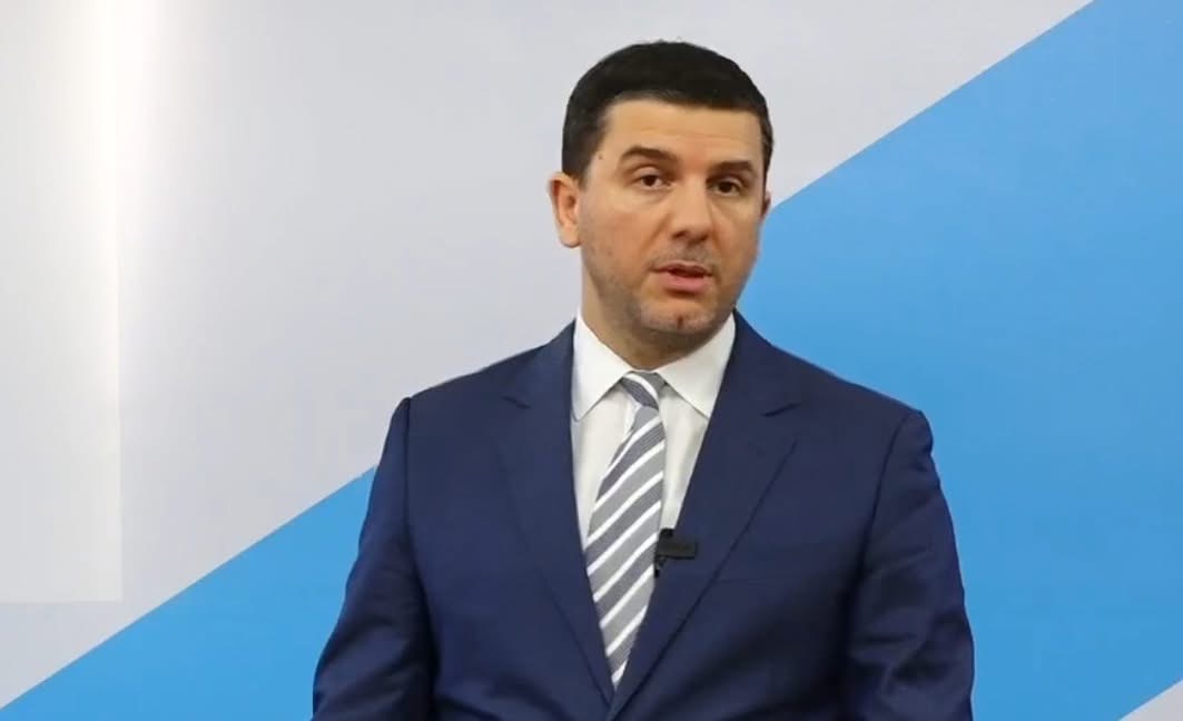 NUK DO E BESONI!!! Kjo është arsyeja pse Memli Krasniqi dha dorëheqje nga PDK-ja…