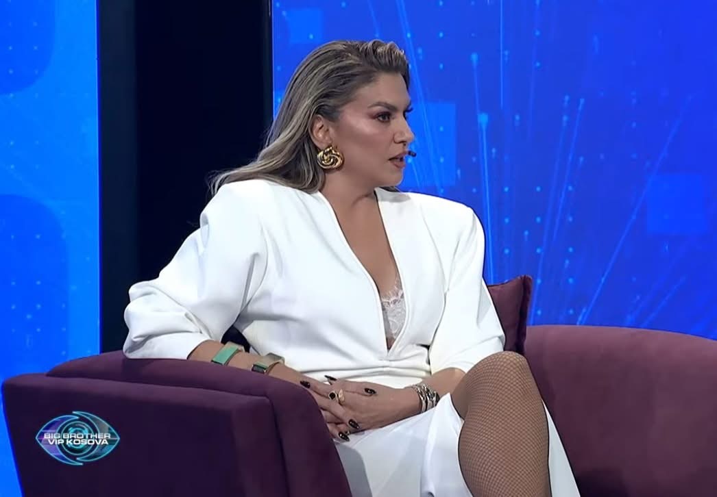 Leonora Jakupi ÇMEND fansat! Nuk pritej kjo Veshje nga ajo…