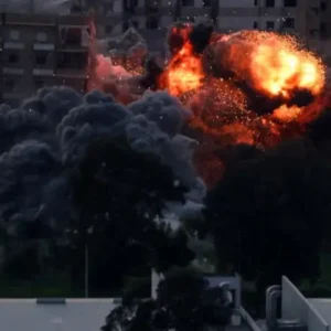 Sapo ndodhi/ Alarm në Izrael, Irani lëshon një valë të re raketash që…