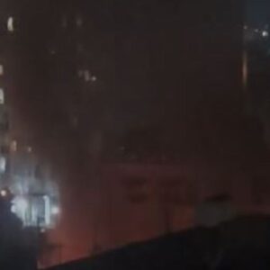 E FUNDIT!! Tirana mbulohet nga flakët! Tmerruese…