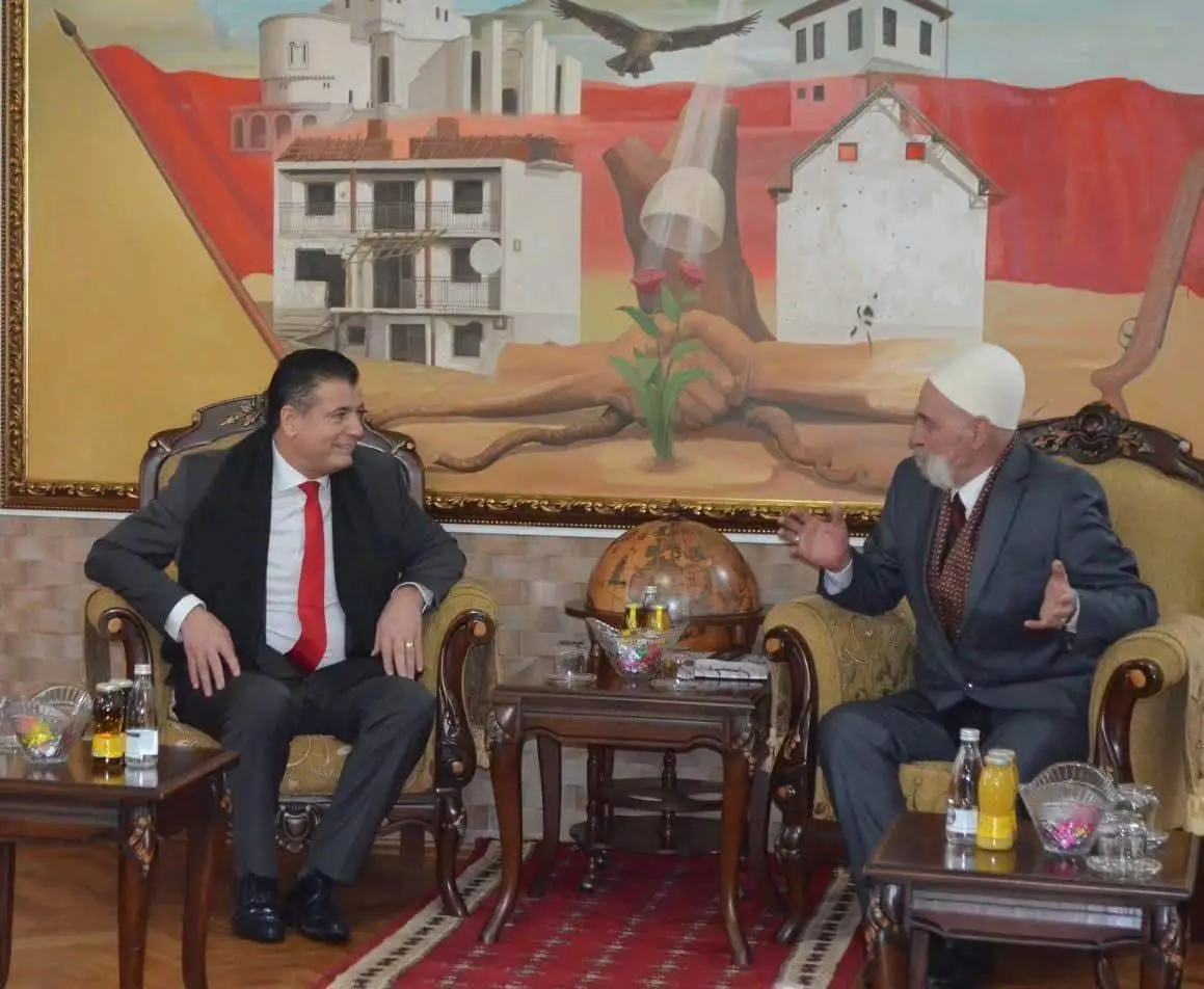 Agim Bahtiri i drejtohet me një letër të papritur familjes Jashari!