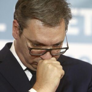 Brukseli i humb nervat: BE gati të godasë Aleksandar Vuçiç me…