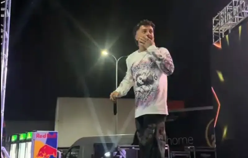 NUK PRITEJ KJO! 😱 Gjesti përballet me një moment tronditës LIVE – shikoni çfarë ndodhi!