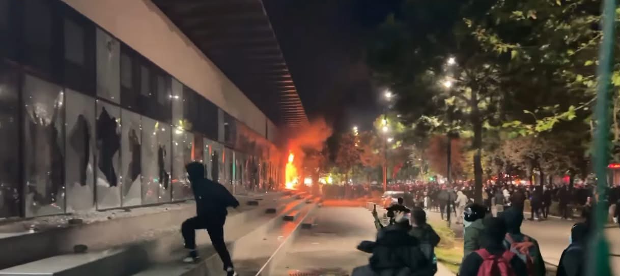 Të shtëna me armë zjarri në Tiranë, plagoset…